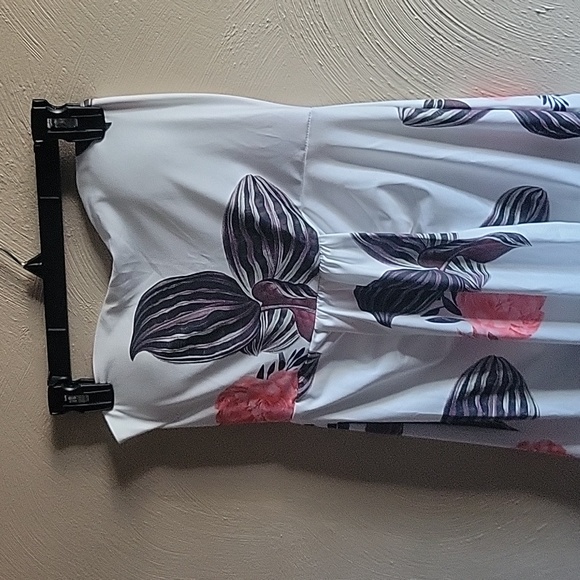 New in Package DHgate Floral Sleeveless dress Size M - Picture 3 of 8